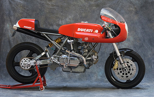 1975 Ducati Desmo by BevelTech