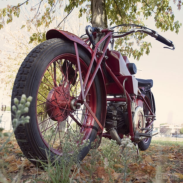 Check out Italian Motor Magazine for more vintage twowheeled goodness